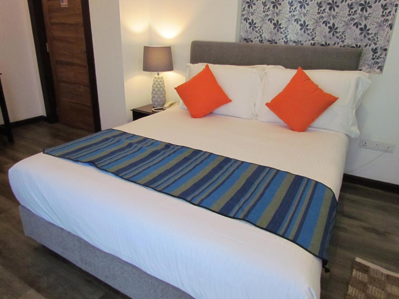 Kmc Villa Dehiwala-Mount Lavinia Zewnętrze zdjęcie