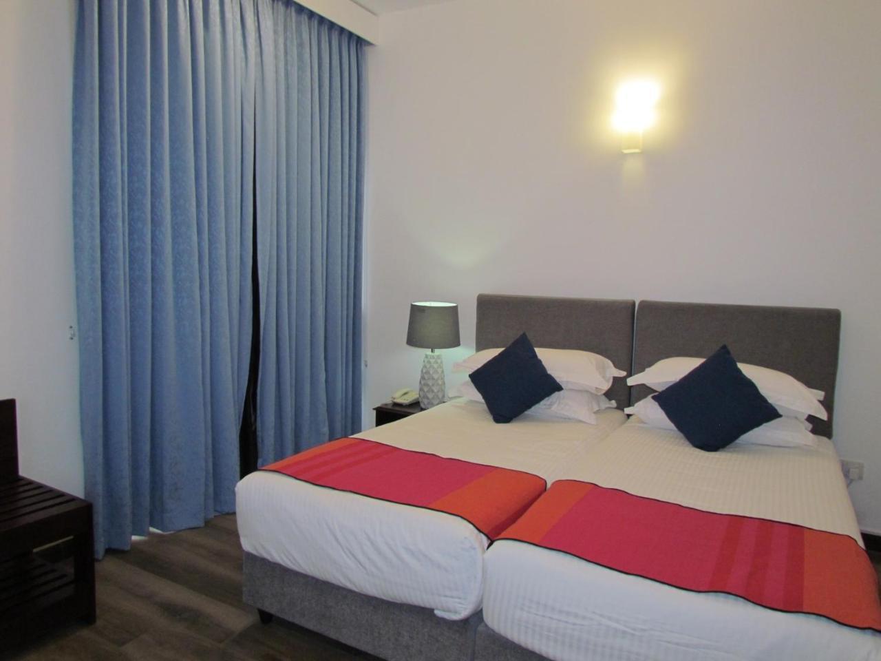 Kmc Villa Dehiwala-Mount Lavinia Zewnętrze zdjęcie